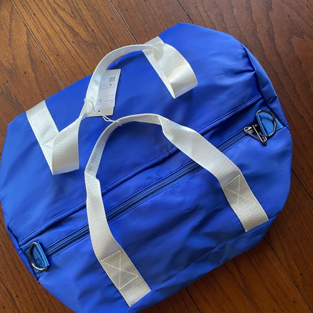 HALARA Blue Duffel Bag with White Handles